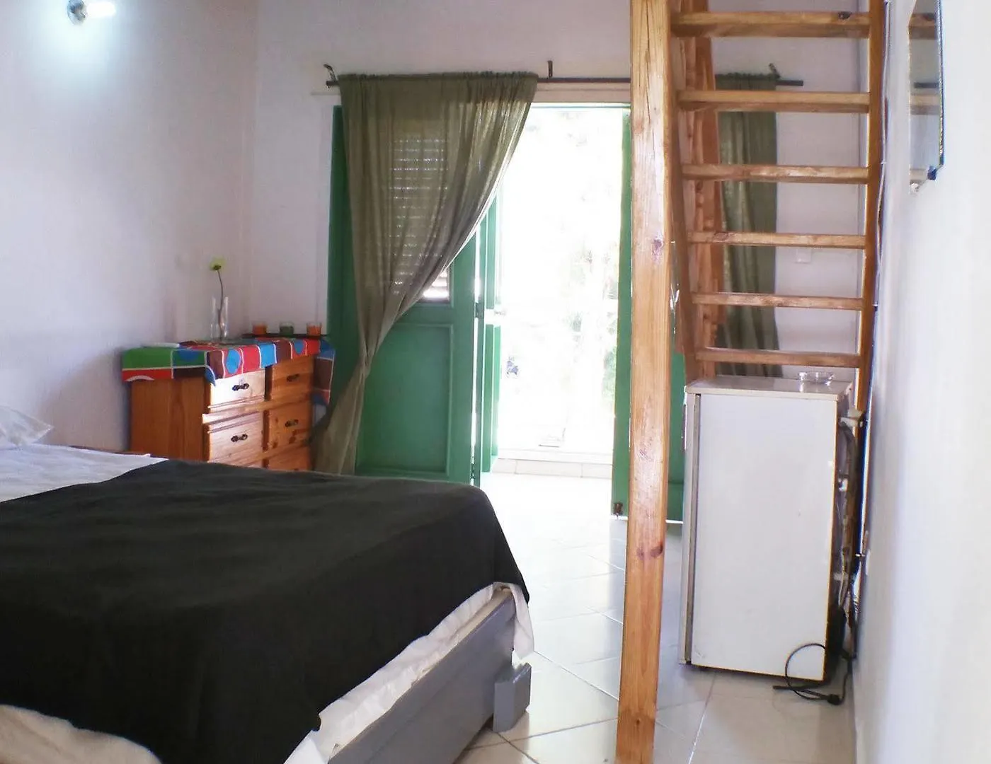 Hotel Los Pinos 拉斯特拉纳斯